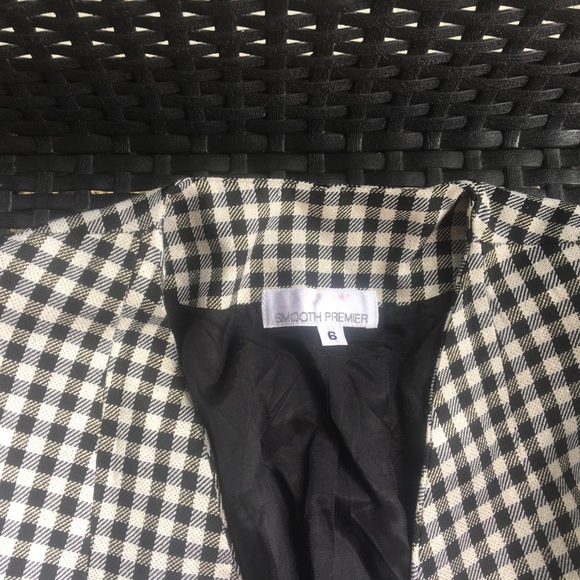 Checkerd blazer ❤️ - Picture 6 of 8